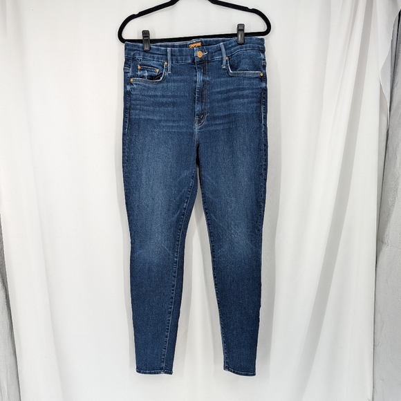 Mother High Waisted Looker Dark Wash Jeans Size 34 - Picture 2 of 10